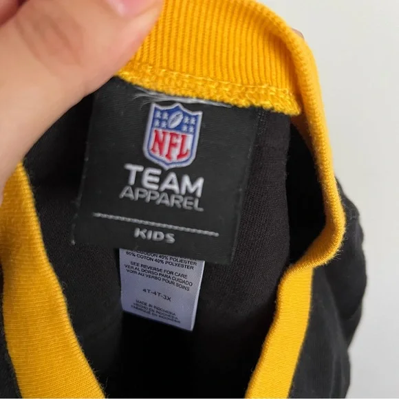 NFL Team Apparel Steelers Black and Yellow Kids Shirt-Size 4T - Picture 4 of 5
